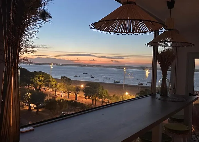 Claire Front De Superbe Vue Bassin Lejlighed Arcachon